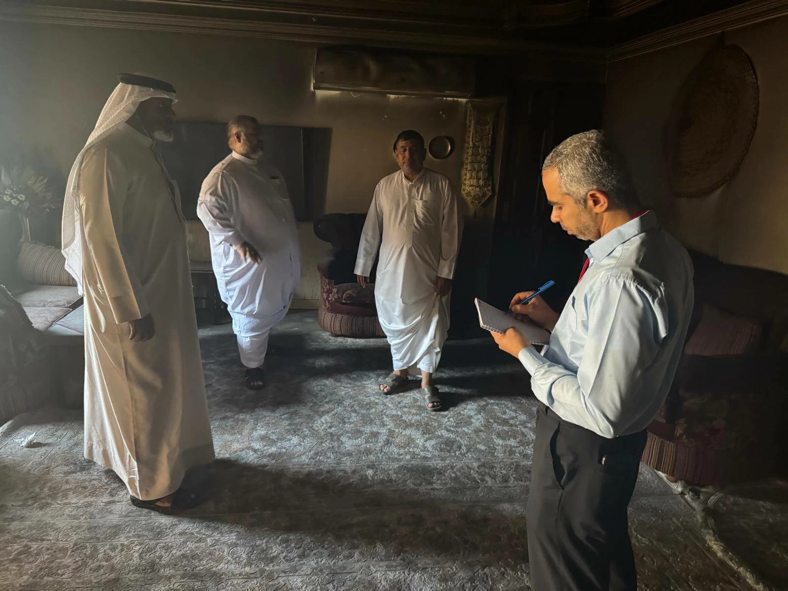 «البلديات» توافق مبدئياً على استثناءات لتراخيص البناء للحالات المتضررة من الحرائق 