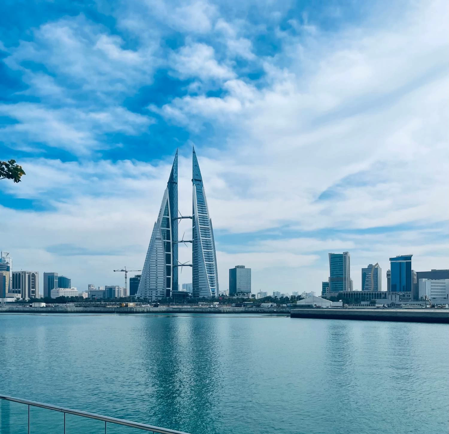 الأرصاد: جو معتدل مع بعض السحب 