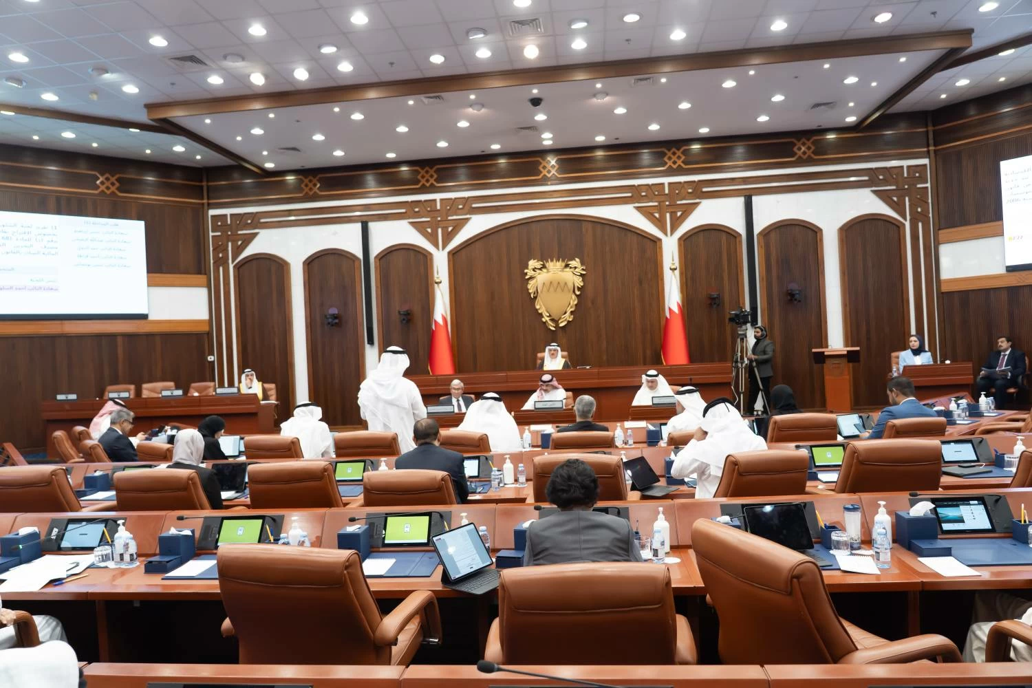 البحرين – «النواب»: تعديل قانوني يقضي بفرض غرامات على أصحاب العقارات السكنية لأغراض أخرى