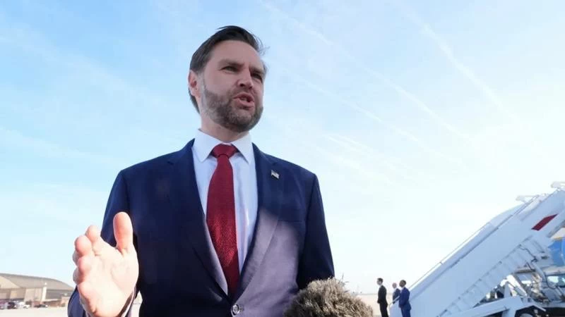 فانس قبل توجهه لباكستان: أتطلع لمفاوضات إيران ولن نتجاوب مع أي محاولات للمراوغة 