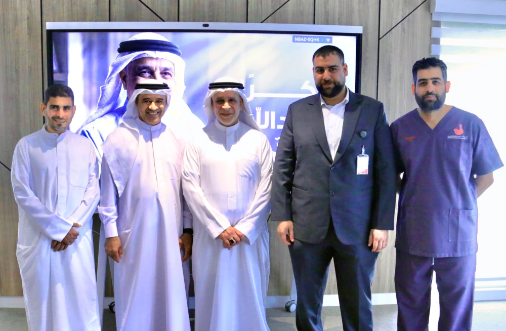 دلمون للدواجن تحتفي بتقاعد مدير المفرخة عيسى الصيرفي 