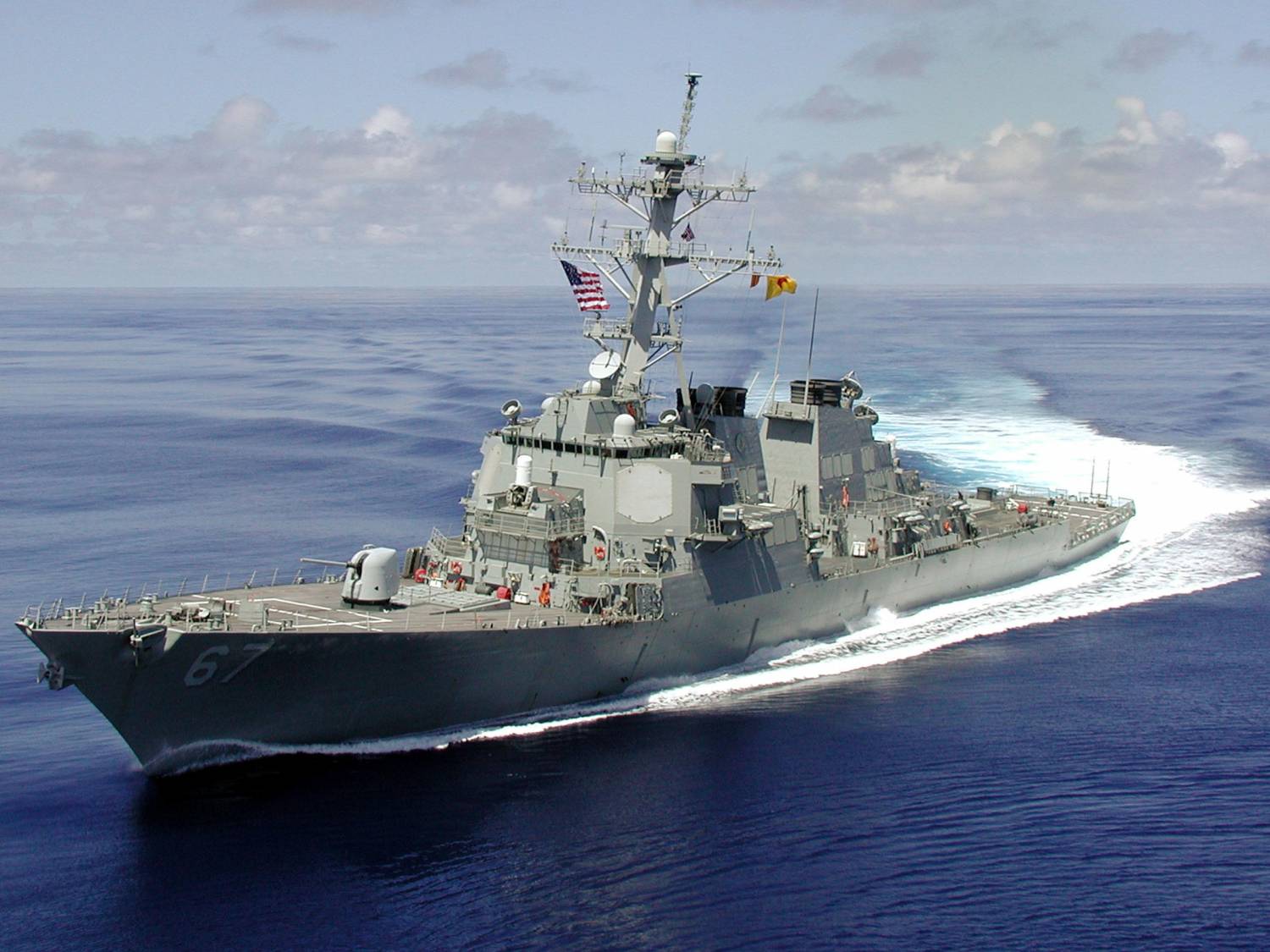 القيادة المركزية الأمريكية تعلن فرض حصار على جميع الموانئ الإيرانية. #عاجل 