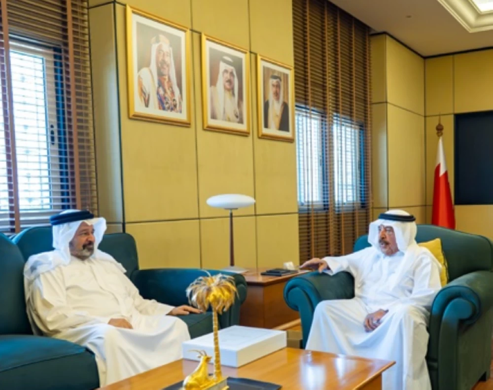 وزير الديوان الملكي يتسلم البيانات المالية المدققة لحسابات ديوان الرقابة المالية للسنة المنتهية في 31 ديسمبر 2025 
