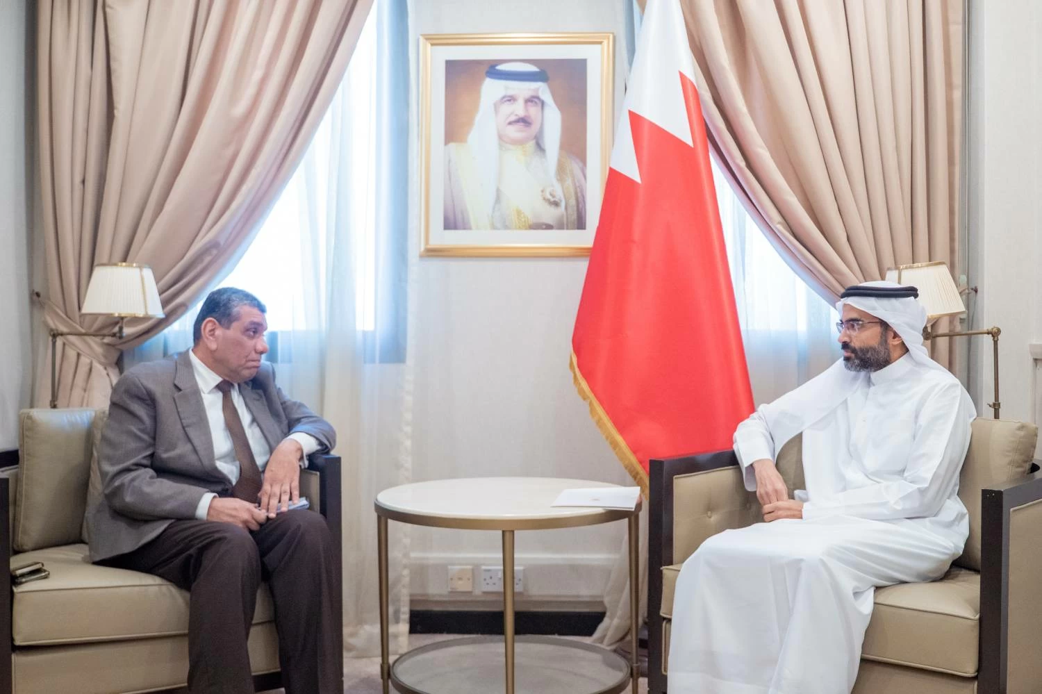 البحرين – وزارة الخارجية تستدعي القائم بأعمال سفارة العراق لدى المملكة