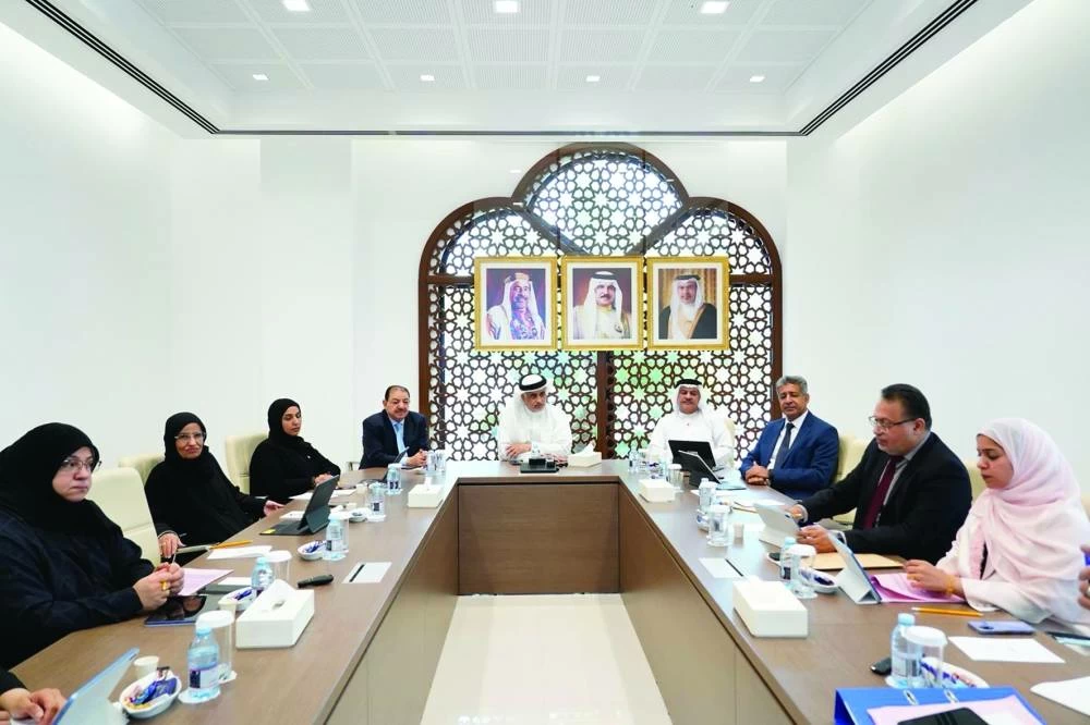 «خدمات النواب» ترفع تقرير المرسوم بقانون بشأن تنظيم جمع المال لهيئة المكتب 