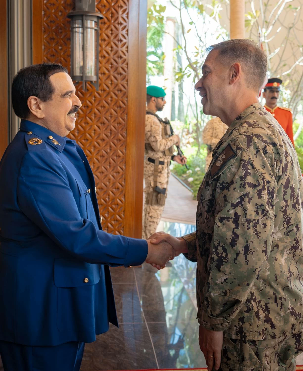 البحرين – الملك: تطوير مستمر في التعاون الدفاعي والعسكري بين البحرين والولايات المتحدة