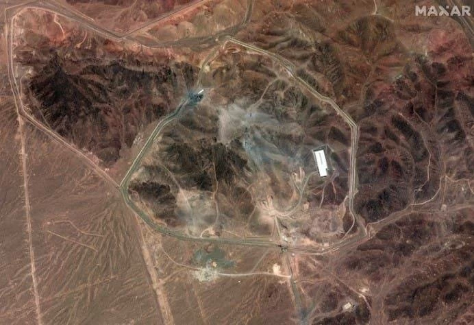 مصير اليورانيوم المخصب مجهول.. ترجيحات تحدد مواقع دفنه بإيران