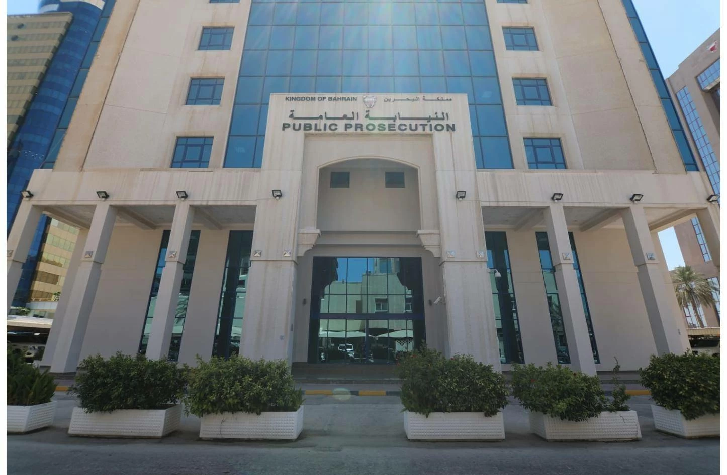 تغريم مالك شركة أكثر من 100 ألف دينار وإبعاد 4 متهمين آسيويين وإغلاق مستودعين 