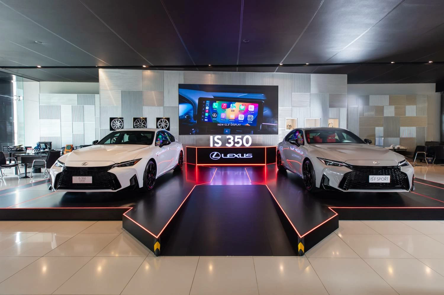 البحرين – لكزس البحرين تطلق سيارة IS 350 الجديدة بتصميم متطور وأداء أكثر تميزاً