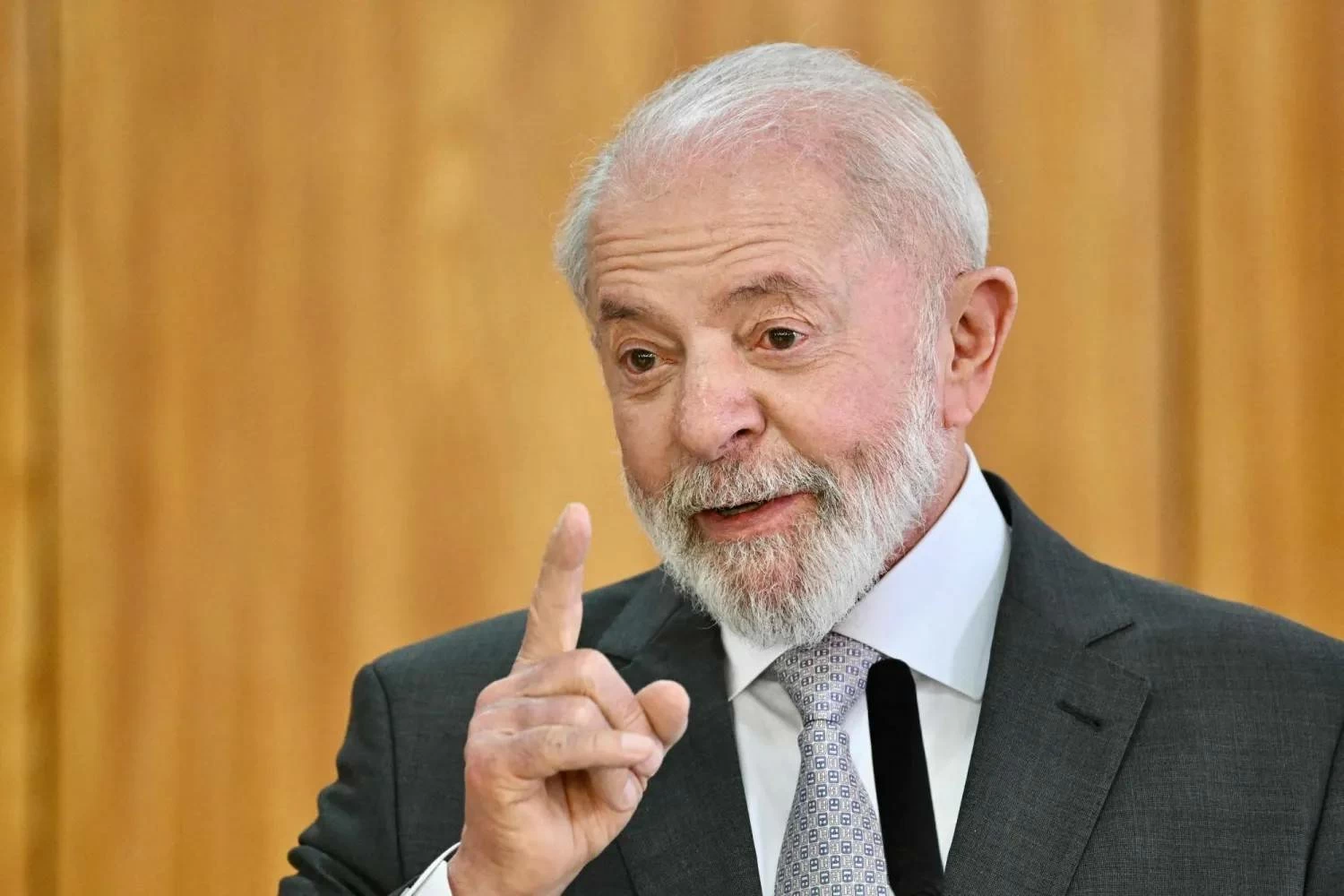 رئيس البرازيل: لا يمكن أن نصحو وننام كل يوم على تدوينة من رئيس يهدد العالم 