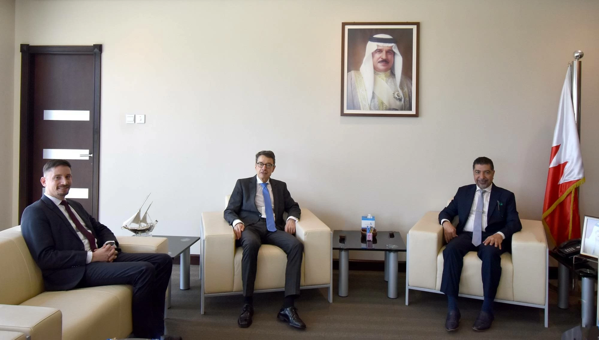 رئيس المؤسسة الوطنية لحقوق الإنسان والسفير الألماني يبحثان سبل تعزيز التعاون المشترك 