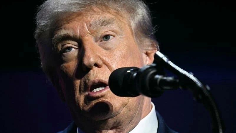 ترامب: حصار إيران مستمر في ظل المفاوضات