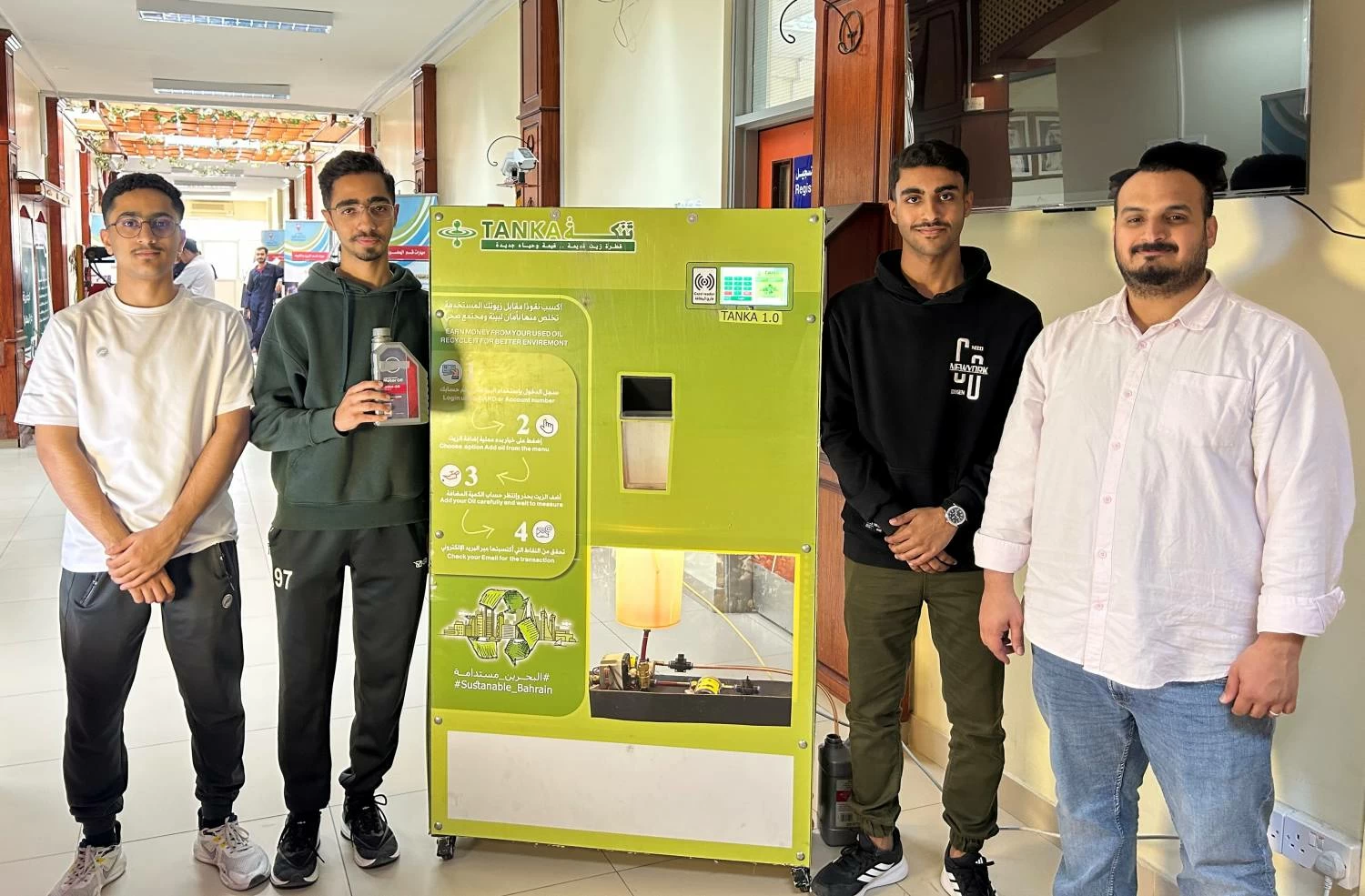 طلاب مدرسة الجابرية الصناعية يصممون جهازاً للتخلص الآمن من الزيوت المستعملة 