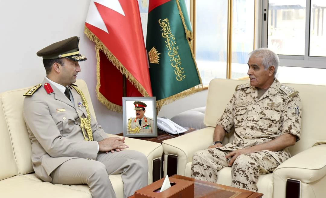 رئيس هيئة الأركان يستقبل ملحق الدفاع المصري المعتمد لدى البحرين 