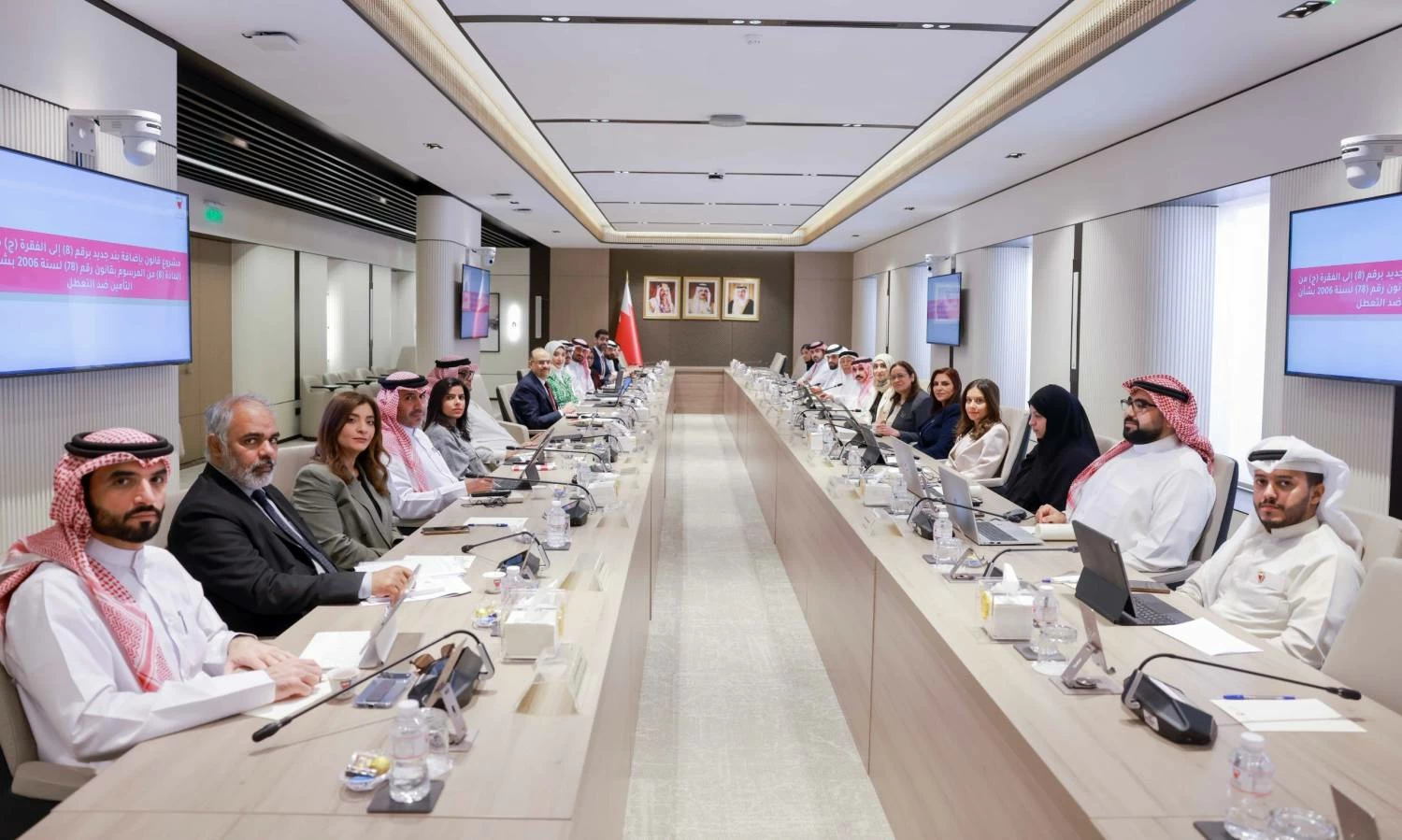 quot;خدمات الشورىquot; تبحث مع quot;العملquot; وquot;التأمين الاجتماعيquot; مشروع قانون لسداد أجور المواطنين بالقطاع الخاص لشهر أبريل 