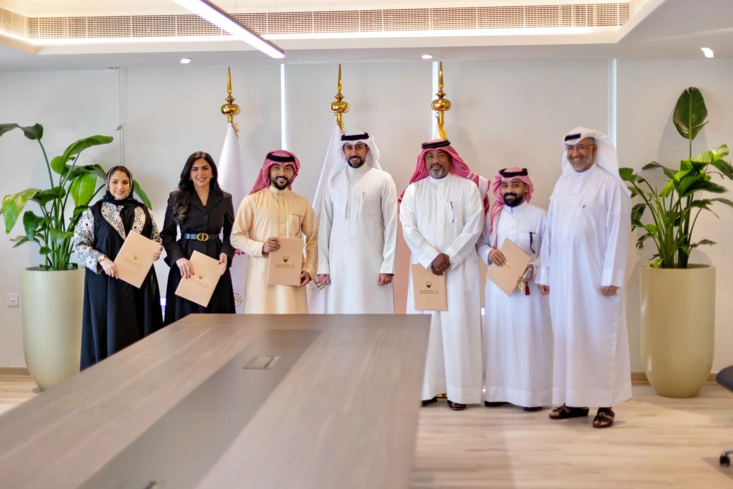 البحرين – الجمعية الملكية للأعمال الإنسانية توقع اتفاقيات تعاون إعلامي ضمن مشروع “السفراء الإعلاميين”.