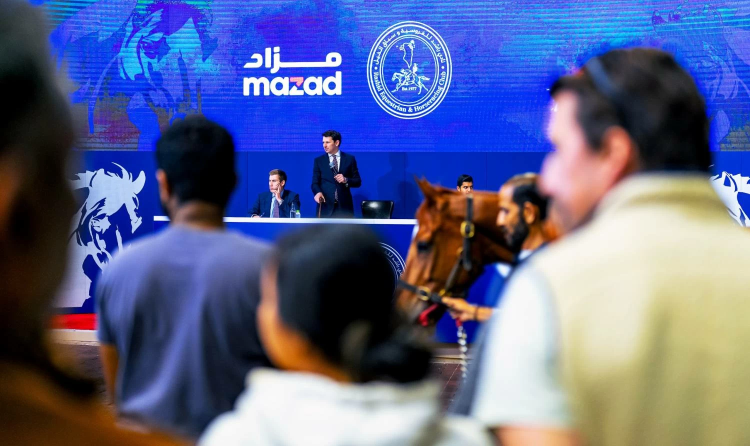 نادي راشد للفروسية وسباق الخيل ينظم أول مزاد افتراضي للجياد 