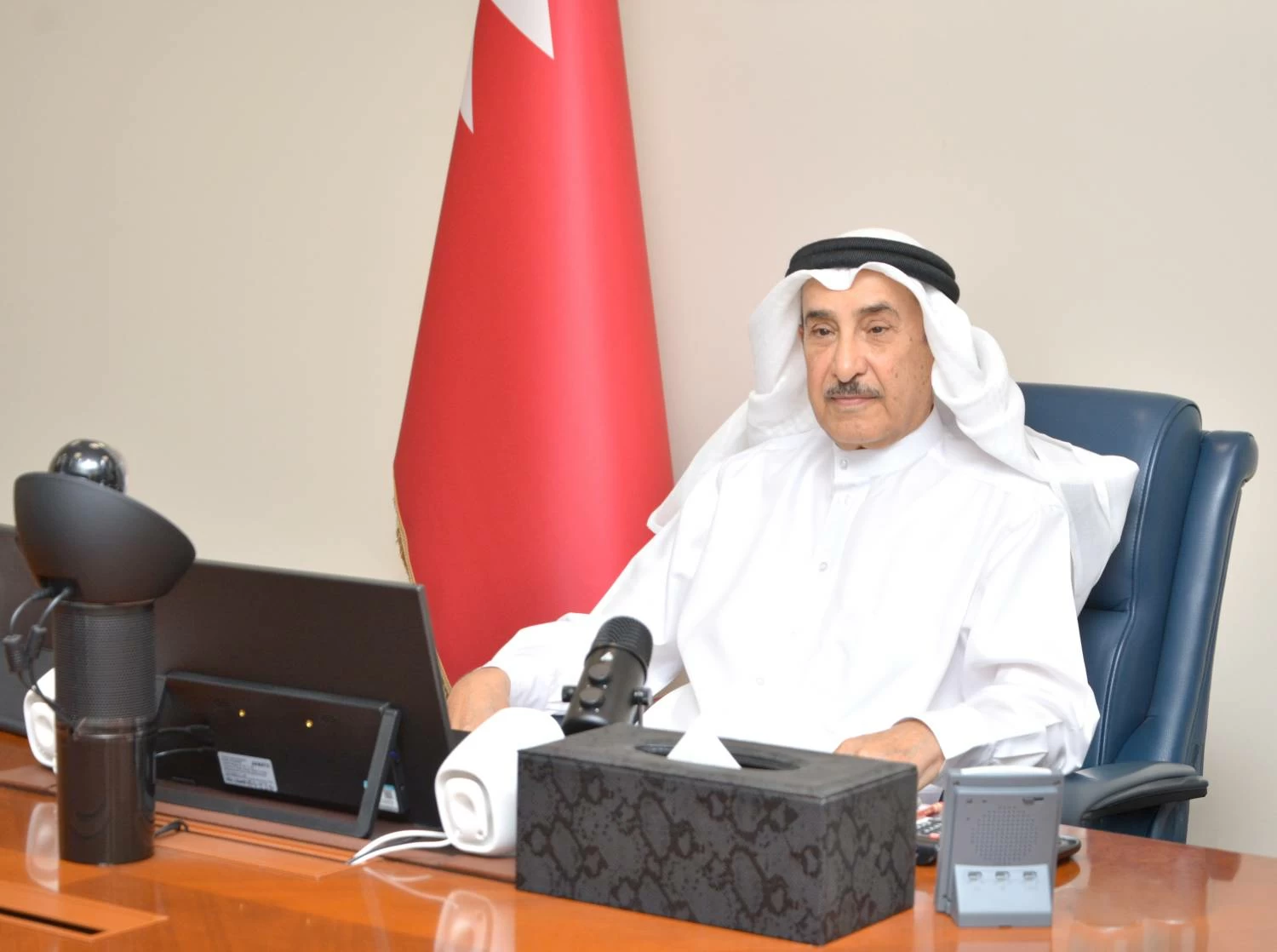 البحرين – خالد بن عبدالله يوجه بتكثيف الحملات التفتيشية لإزالة التعديات على المرافق العامة