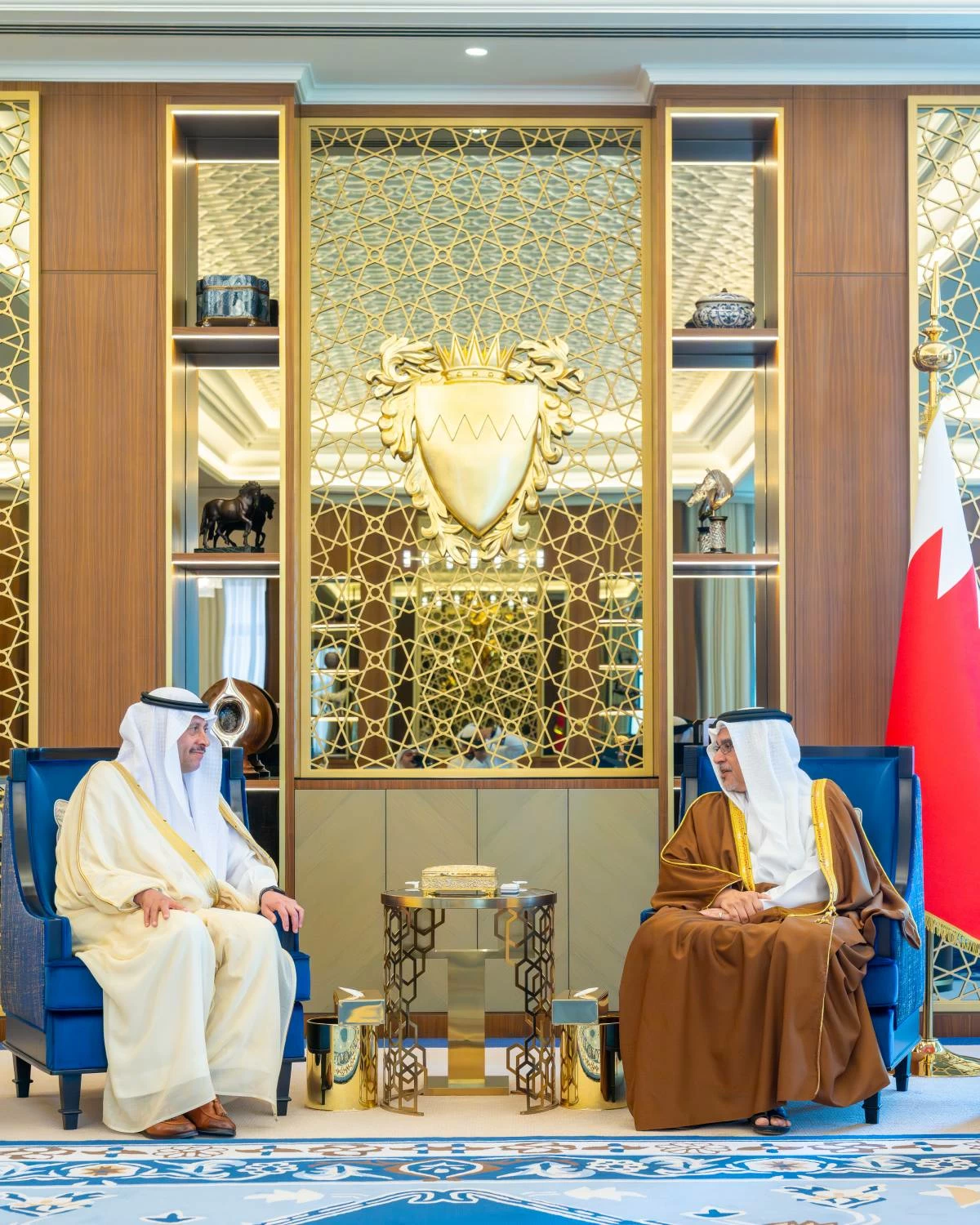 البحرين – ولي العهد ورئيس مجلس الوزراء يستقبل سفير المملكة العربية السعودية لدى البحرين