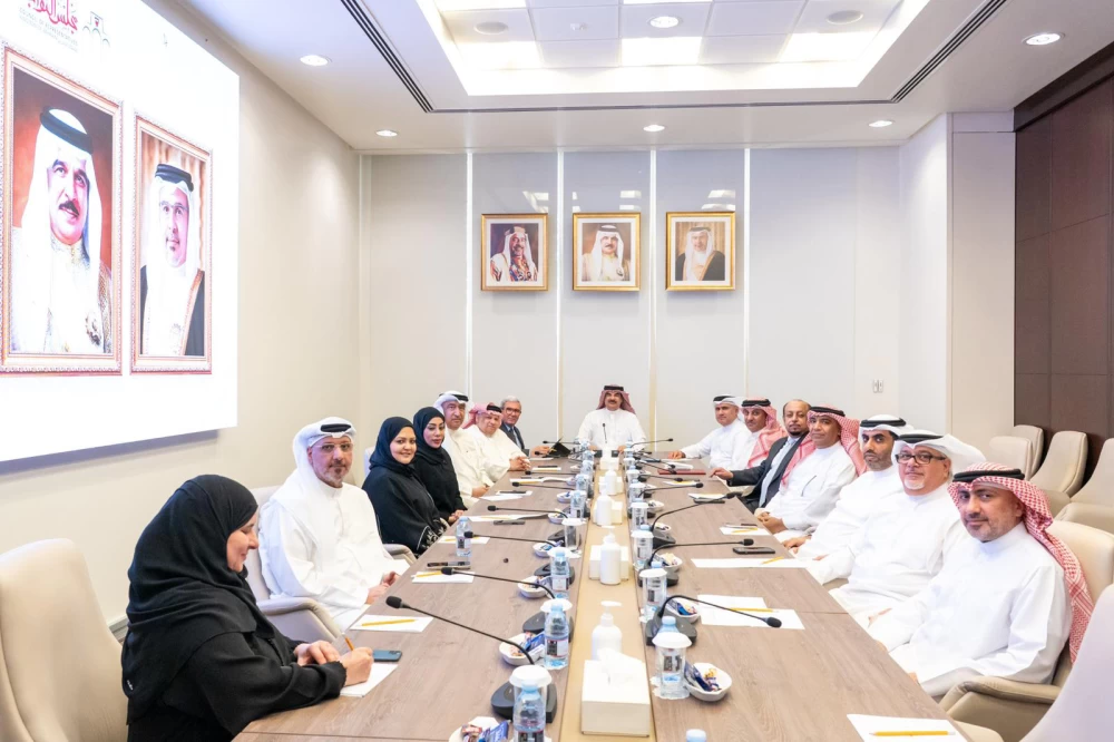 البحرين – البوعينين: خطة عمل لتطوير كفاءة الأداء البرلماني خلال الدورة الخامسة