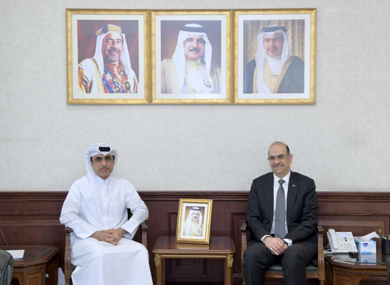 وزير العمل يستقبل المدير العام للمكتب التنفيذي لمجلس وزراء العمل الخليجي 