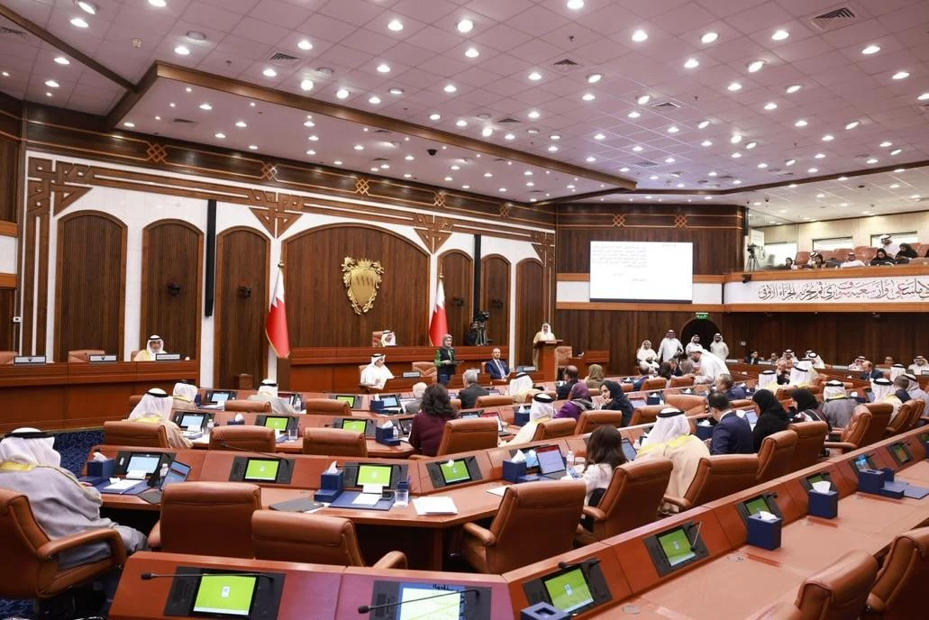 البحرين – مجلس الشورى يوافق على انضمام مملكة البحرين إلى ملحق “تبادل المعلومات المالية”. البحرين – مجلس الشورى يوافق على انضمام مملكة البحرين إلى ملحق “تبادل المعلومات المالية”.