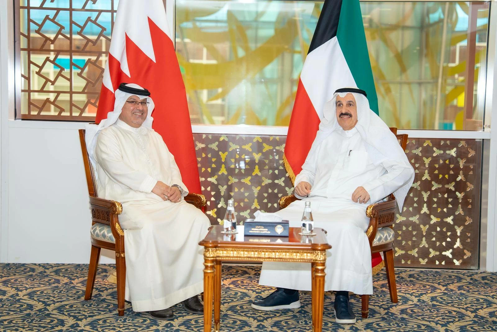البحرين – وزير المالية في دولة الكويت الشقيقة يستقبل سفير مملكة البحرين لدى الكويت البحرين – وزير المالية في دولة الكويت الشقيقة يستقبل سفير مملكة البحرين لدى الكويت