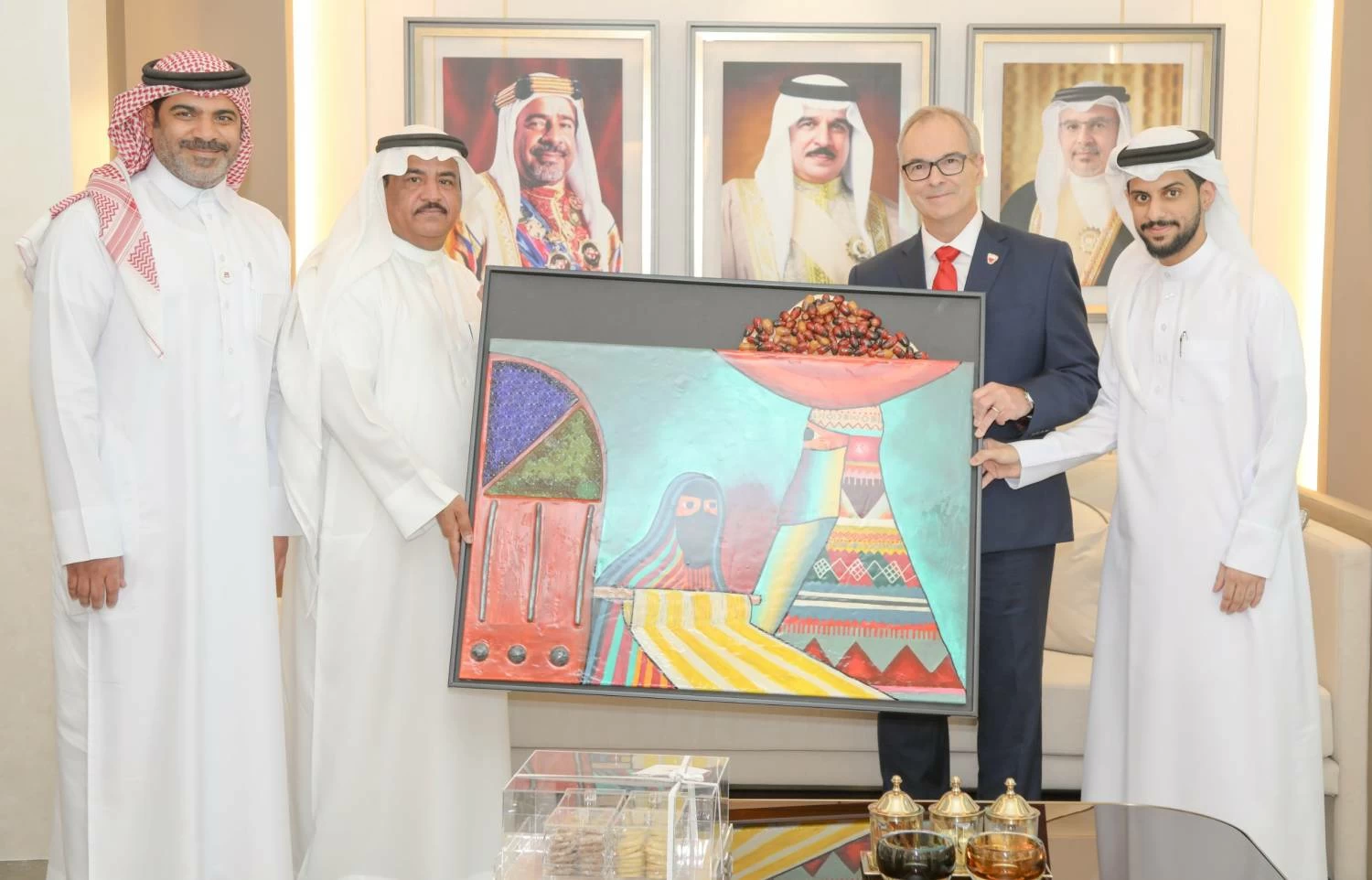 البحرين – القائم بأعمال الأمين العام للمؤسسة الملكية للأعمال الإنسانية يزور الرئيس التنفيذي لشركة بابكو للطاقة البحرين – القائم بأعمال الأمين العام للمؤسسة الملكية للأعمال الإنسانية يزور الرئيس التنفيذي لشركة بابكو للطاقة