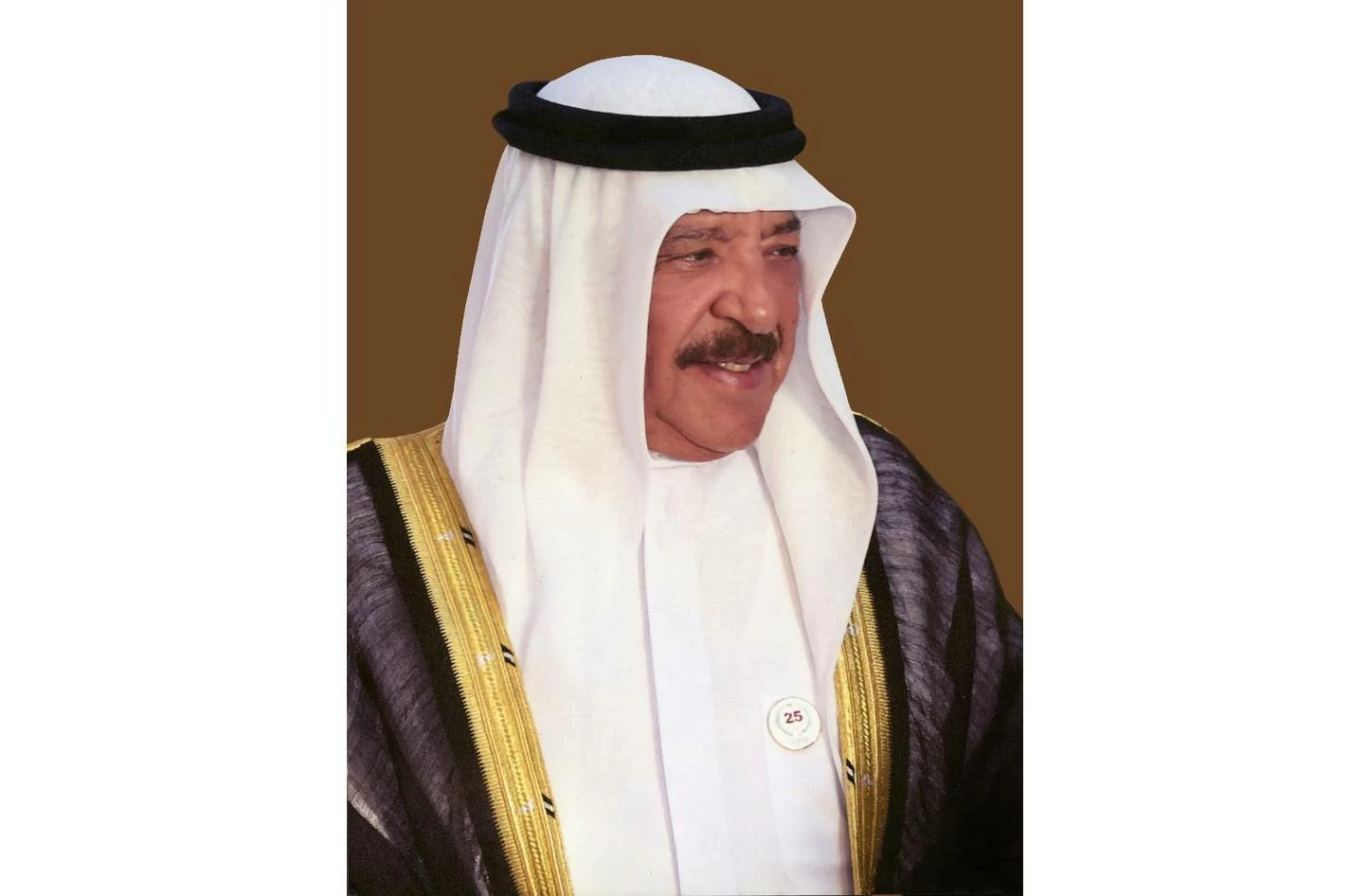البحرين – ولي العهد ورئيس مجلس الوزراء يتلقى برقية تهنئة من وزير الديوان الملكي بمناسبة عيد الأضحى المبارك