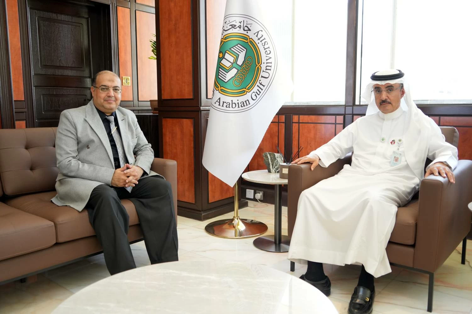 البحرين – رئيس جامعة الخليج العربي لـ «الوطن»: مدينة الملك عبدالله الطبية تُوفّر أكثر من 1000 فرصة عمل مباشرة وتُعزّز التنمية الصحية البحرين – رئيس جامعة الخليج العربي لـ «الوطن»: مدينة الملك عبدالله الطبية تُوفّر أكثر من 1000 فرصة عمل مباشرة وتُعزّز التنمية الصحية