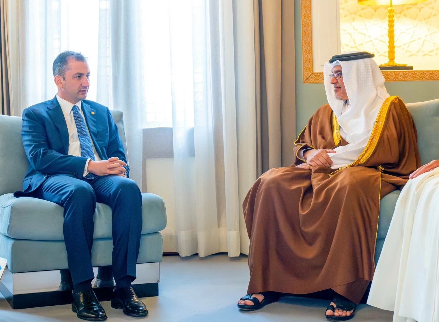 البحرين – ولي العهد ورئيس مجلس الوزراء يستقبل سفير قبرص لدى البحرين