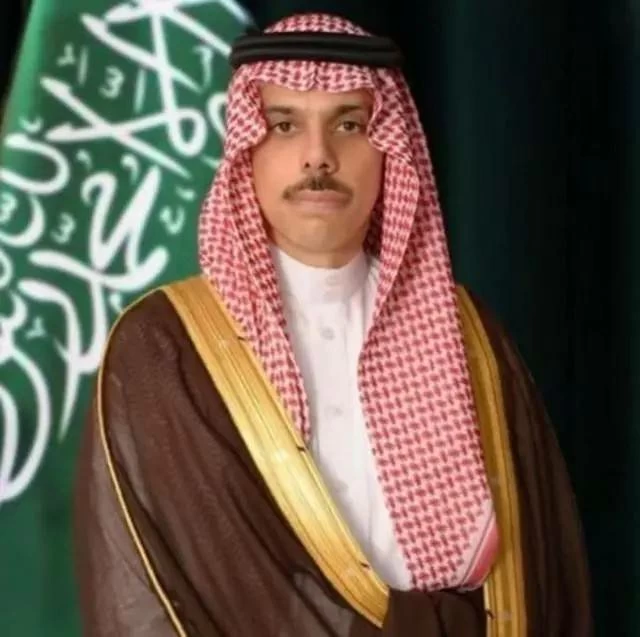السعودية تؤكد دعمها الكامل لدولة الكويت في اتخاذ كافة الإجراءات لحماية أراضيها وشعبها 