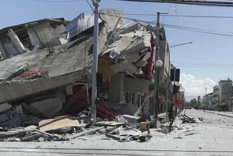 زلزال عنيف يضرب الفلبين ويسفر عن عشرات القتلى والجرحى