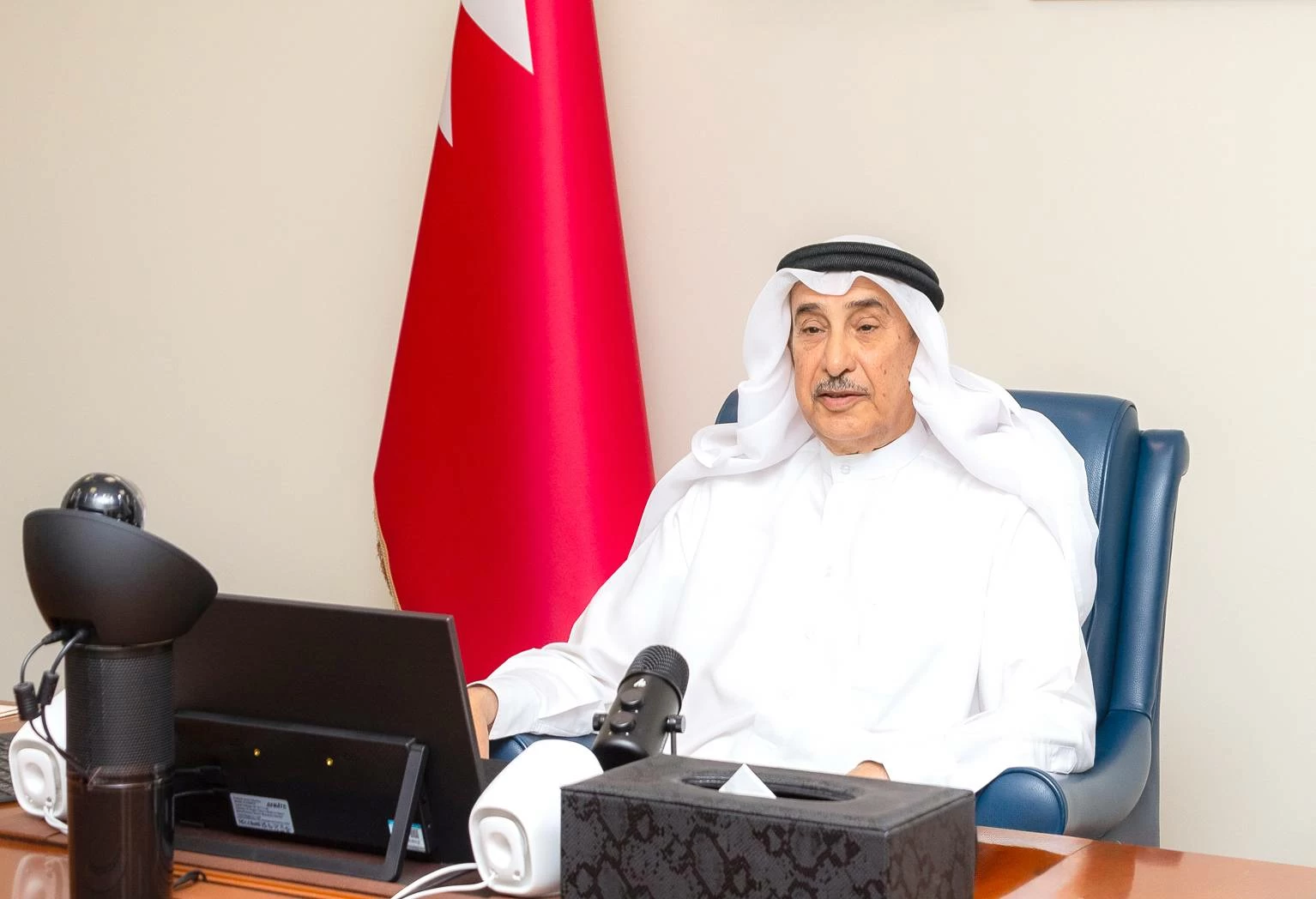 البحرين – نائب رئيس مجلس الوزراء يترأس اجتماع اللجنة الوزارية للمشاريع التنموية والبنية التحتية