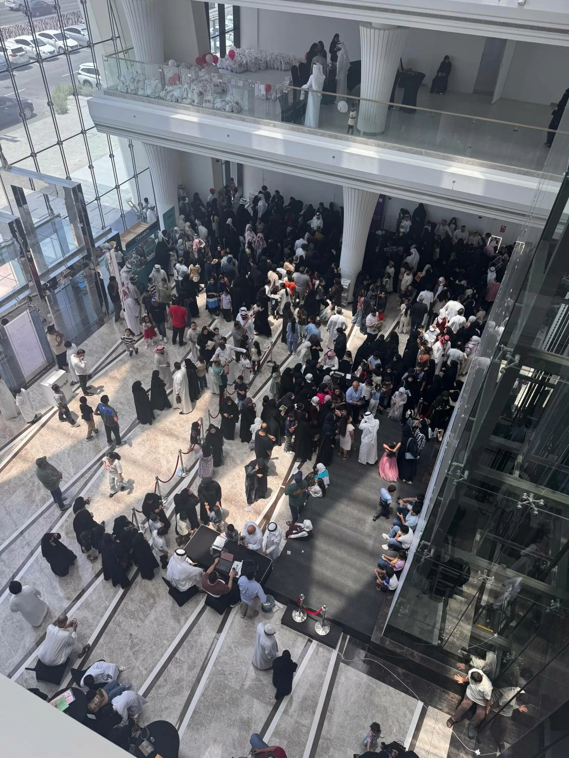 البحرين – «طلاب الوطن المتفوقون» يختتم نسخة استثنائية.. بإقبال غير مسبوق من الطلاب وأولياء الأمور البحرين – «طلاب الوطن المتفوقون» يختتم نسخة استثنائية.. بإقبال غير مسبوق من الطلاب وأولياء الأمور