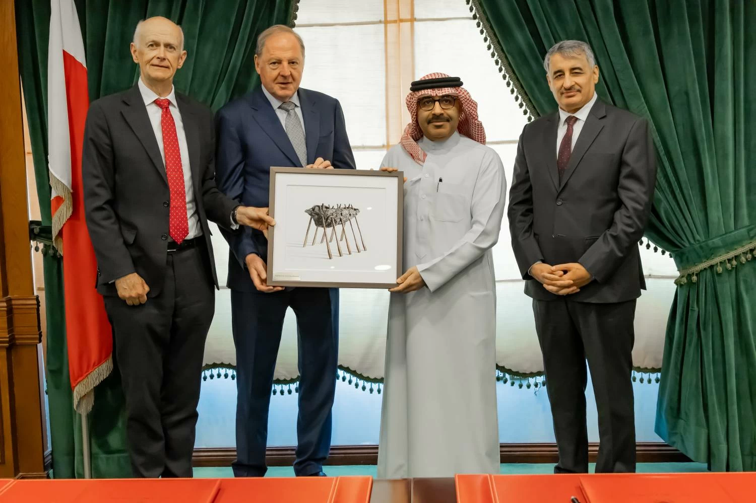 البحرين – وزارة التربية والتعليم توقع مذكرة تفاهم مع الكلية الملكية للجراحين في أيرلندا – جامعة البحرين الطبية (RCSI) البحرين – وزارة التربية والتعليم توقع مذكرة تفاهم مع الكلية الملكية للجراحين في أيرلندا – جامعة البحرين الطبية (RCSI)
