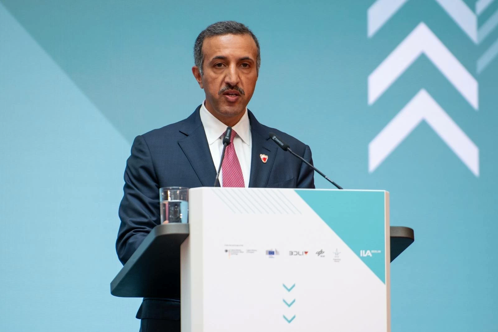البحرين – وزير المواصلات يشارك في معرض وقمة برلين للطيران 2026 البحرين – وزير المواصلات يشارك في معرض وقمة برلين للطيران 2026