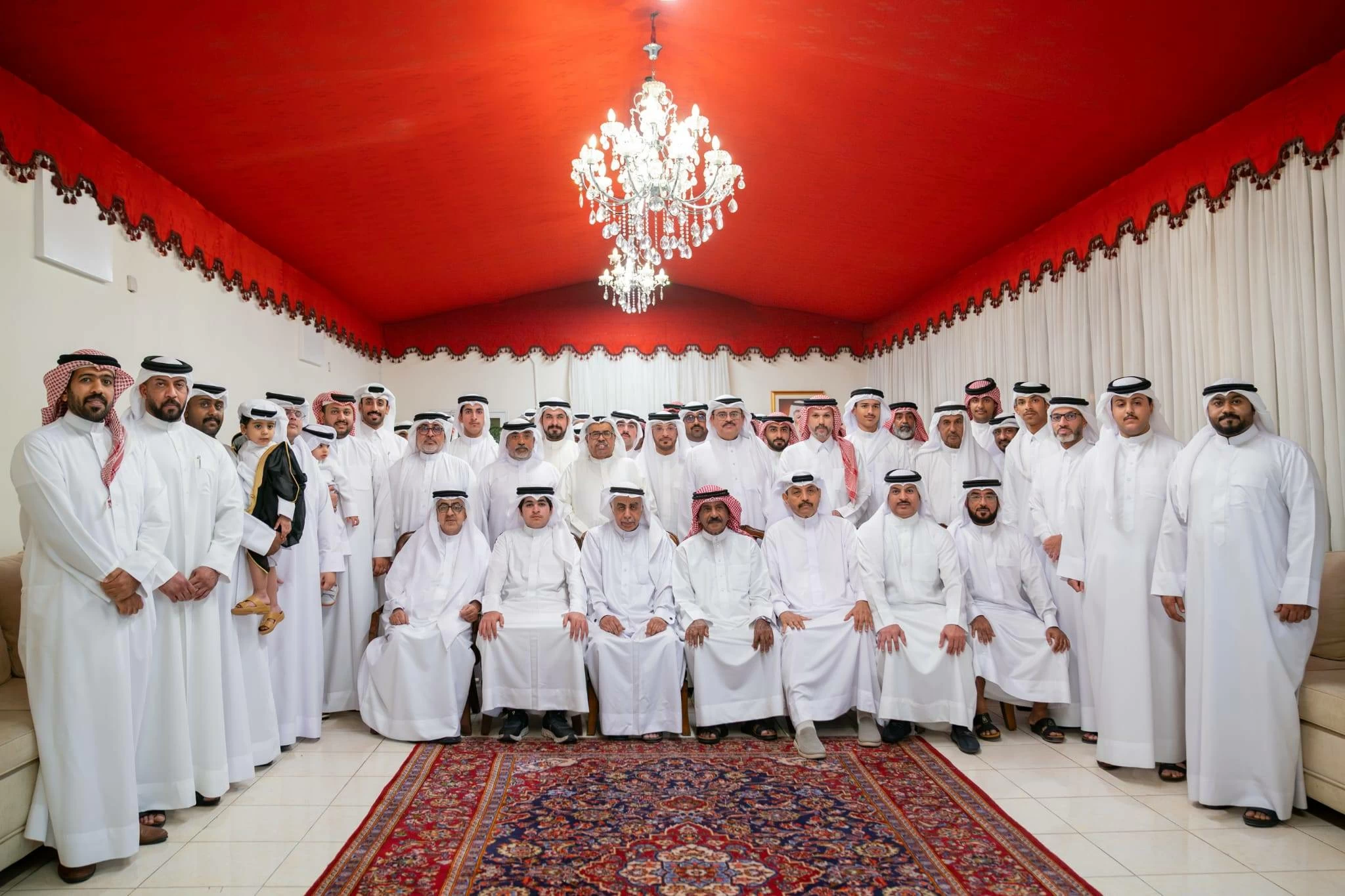 البحرين – عائلة المهري تجدد البيعة والولاء لجلالة الملك البحرين – عائلة المهري تجدد البيعة والولاء لجلالة الملك