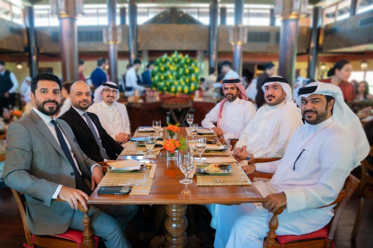 البحرين – ويجمع “برنامج رئيس مجلس الوزراء” خريجي الدفعات السابقة لتبادل الخبرات والتجارب