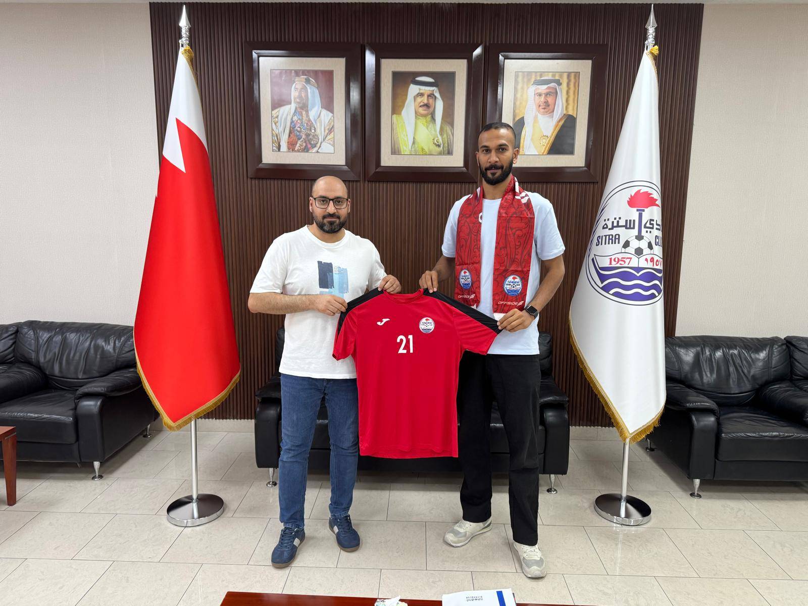 سترة يتعاقد رسمياً مع المدافع عبد الرحمن علي لتعزيز صفوف الفريق 