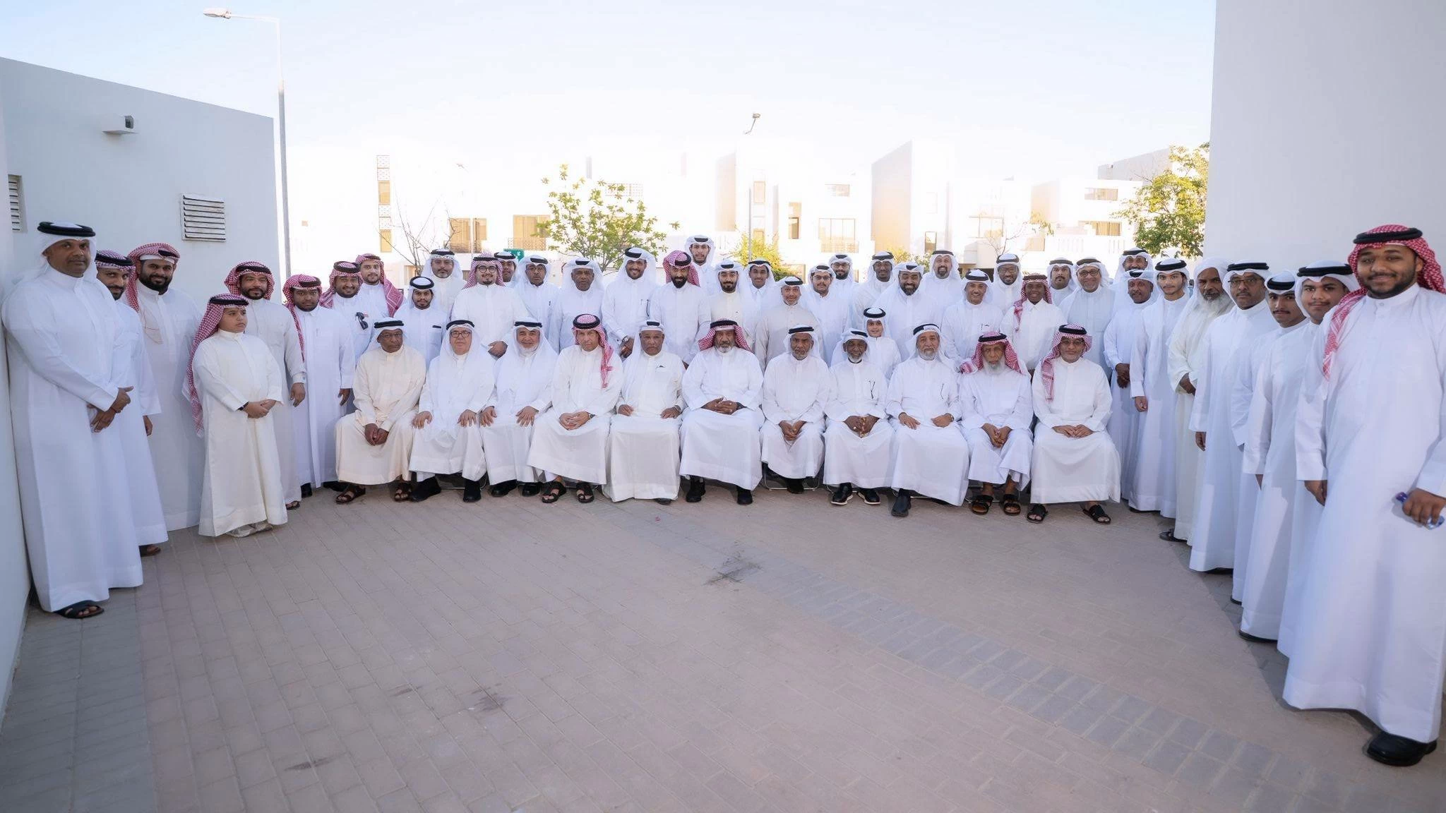 البحرين – على عهد آبائنا وأجدادنا.. عائلة القطي تجدّد الولاء لجلالة الملك ولمملكة البحرين البحرين – على عهد آبائنا وأجدادنا.. عائلة القطي تجدّد الولاء لجلالة الملك ولمملكة البحرين