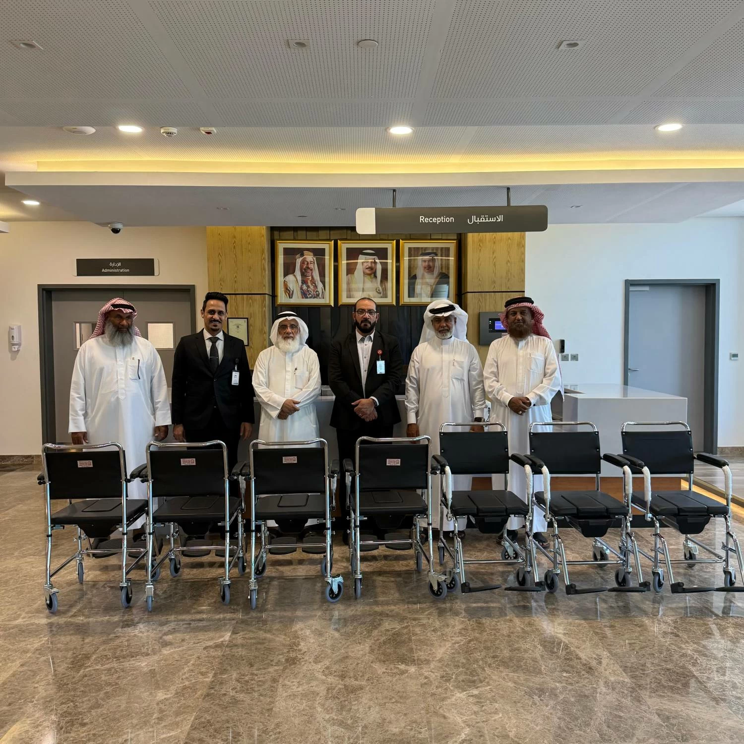 البحرين – “جمعية الحد الخيرية” تهدي “المحرق الصحية” 7 كراسي لكبار السن البحرين – “جمعية الحد الخيرية” تهدي “المحرق الصحية” 7 كراسي لكبار السن