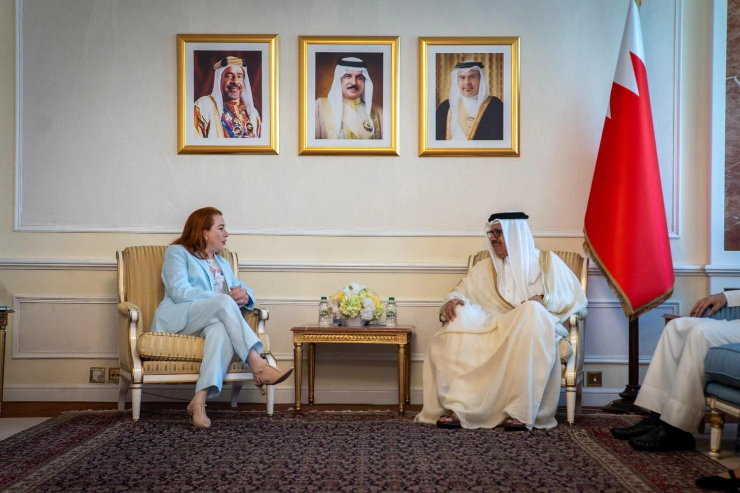 البحرين – وزير الخارجية يستقبل المرشح الذي رشحته دولة أنتيغوا وبربودا لتولي منصب الأمين العام للأمم المتحدة البحرين – وزير الخارجية يستقبل المرشح الذي رشحته دولة أنتيغوا وبربودا لتولي منصب الأمين العام للأمم المتحدة