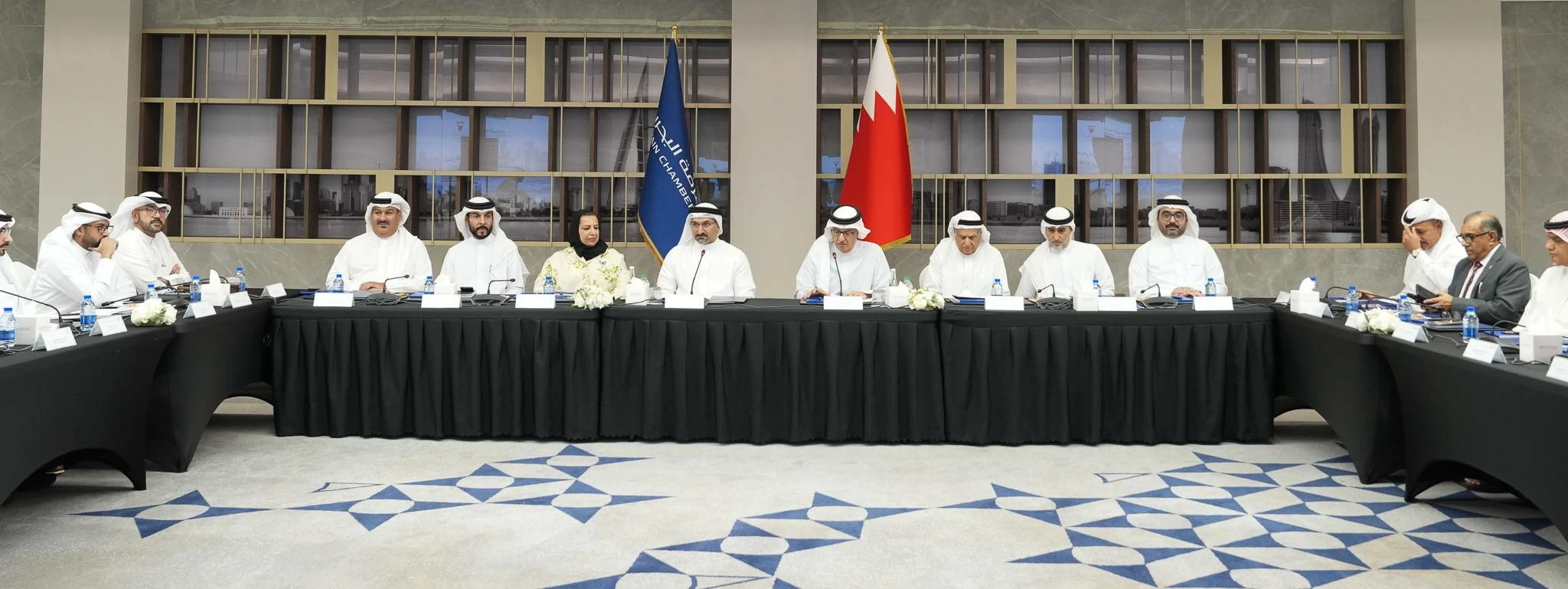 البحرين – اللجنة الاقتصادية المشتركة بين وزارة الصناعة والتجارة وغرفة تجارة وصناعة البحرين تعقد اجتماعها الحادي والخمسين
