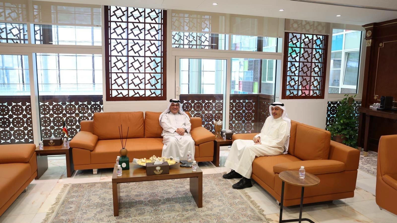 البحرين – وزير التجارة والصناعة الكويتي يستقبل سفير مملكة البحرين