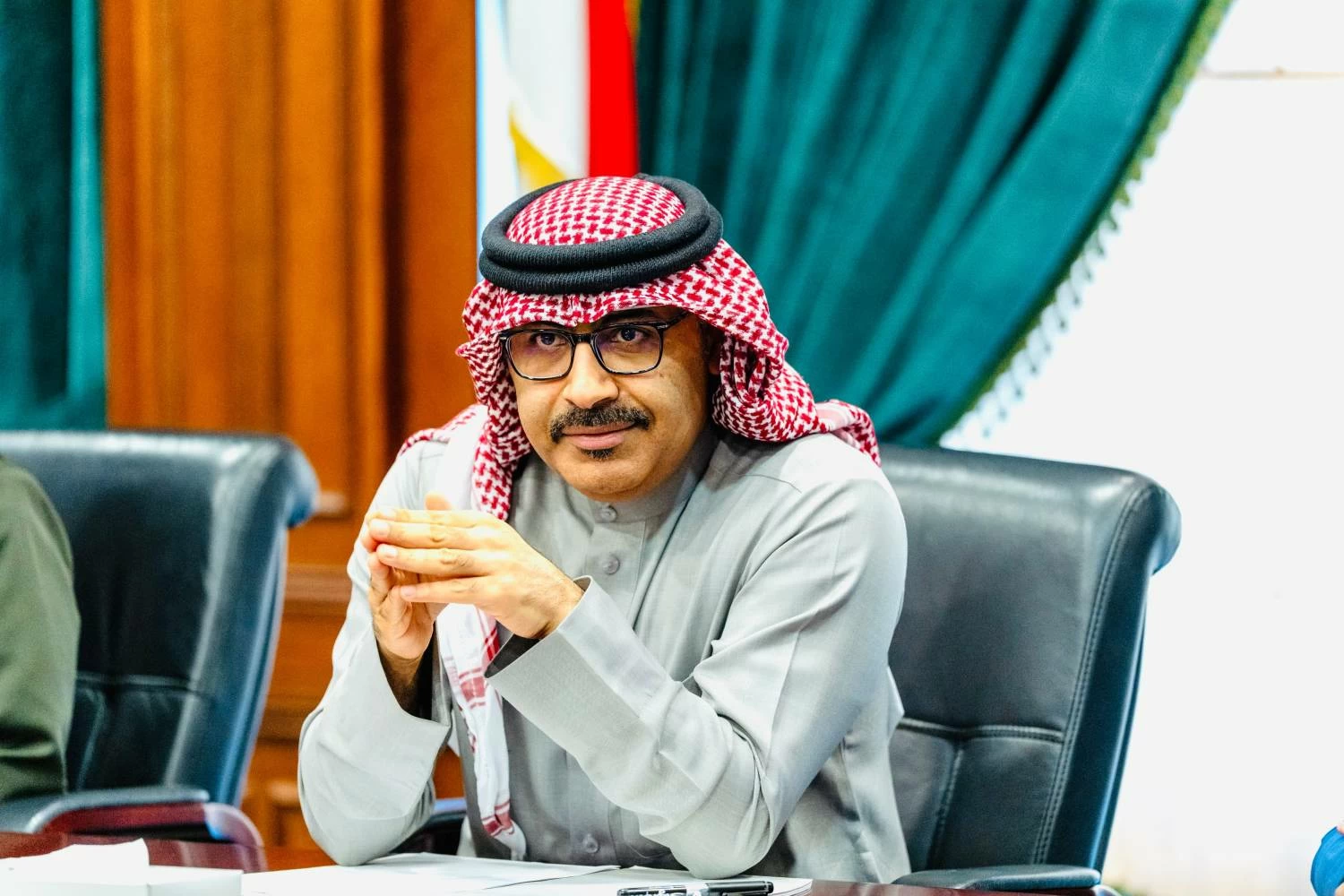 البحرين – وزير التربية والتعليم يستقبل 136 طالباً وطالبة من الحاصلين على أعلى المعدلات في المدارس الخاصة