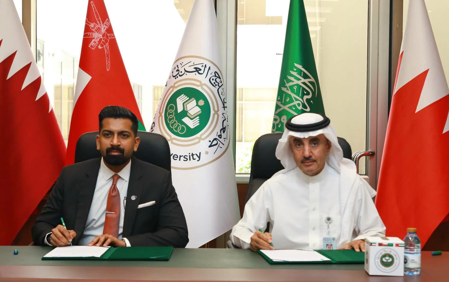 البحرين – جامعة الخليج العربي وشركة Nexus Events توقعان مذكرة تفاهم لإطلاق المؤتمر الخليجي للتنمية والابتكار البحرين – جامعة الخليج العربي وشركة Nexus Events توقعان مذكرة تفاهم لإطلاق المؤتمر الخليجي للتنمية والابتكار