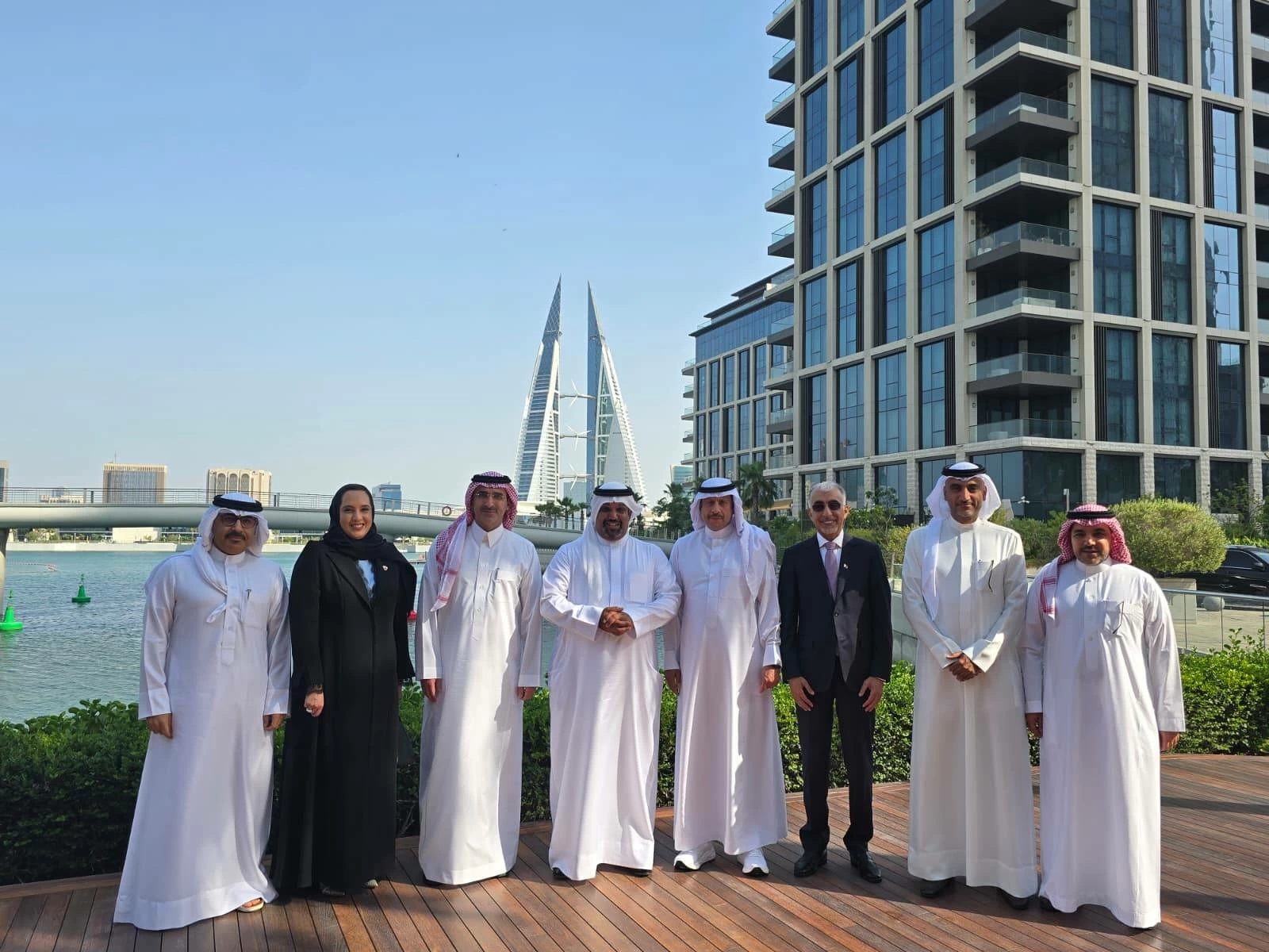 البحرين – وزير المالية يجتمع مع الرئيس التنفيذي للصندوق السعودي للتنمية