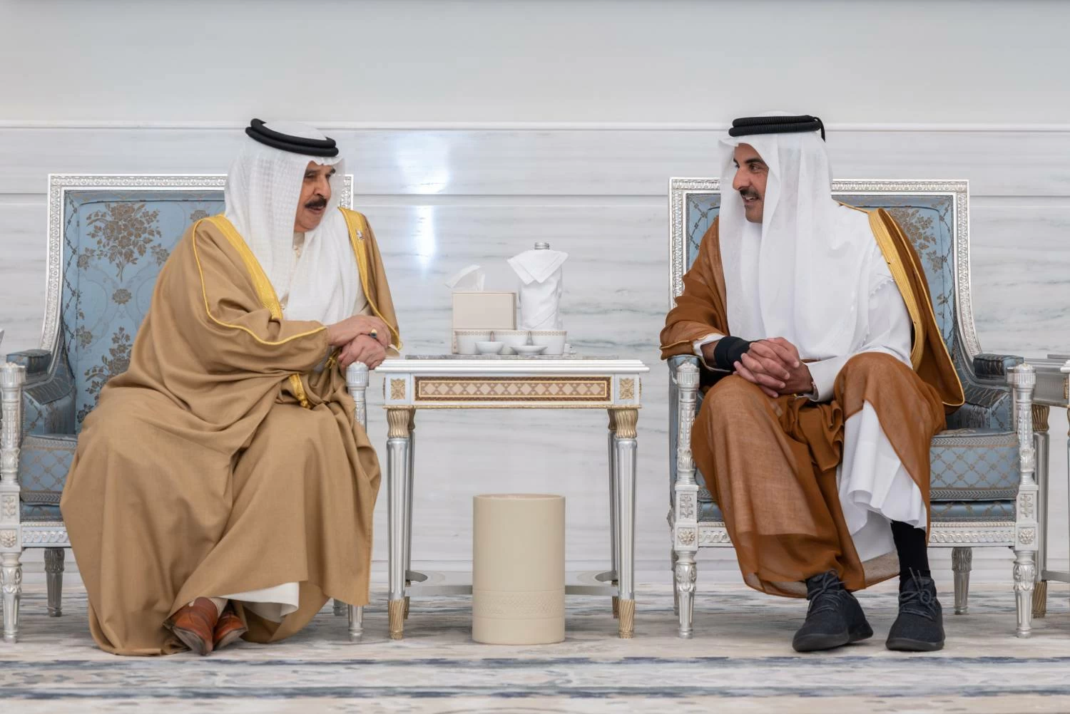 البحرين – الملك يقدم التعازي والمواساة لأمير قطر في وفاة الأمير الوالد الشيخ حمد بن خليفة آل ثاني البحرين – الملك يقدم التعازي والمواساة لأمير قطر في وفاة الأمير الوالد الشيخ حمد بن خليفة آل ثاني
