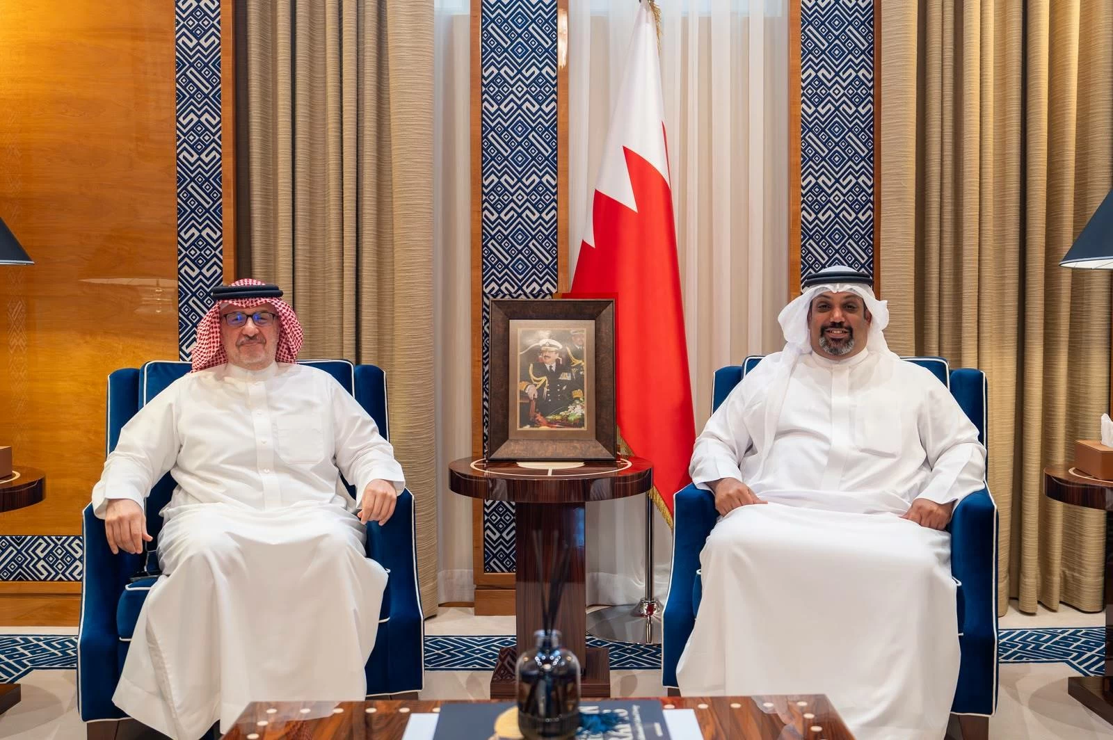 البحرين – وزير المالية: القطاع الخاص شريك رئيسي في دفع عجلة التنمية الاقتصادية البحرين – وزير المالية: القطاع الخاص شريك رئيسي في دفع عجلة التنمية الاقتصادية